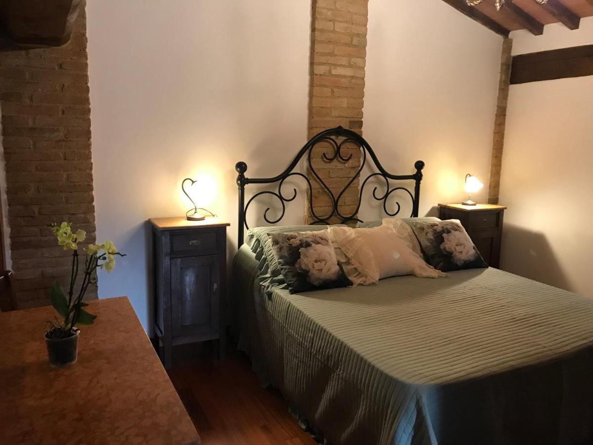 Appartement La Perla Tra Gli Ulivi à Sienne Extérieur photo