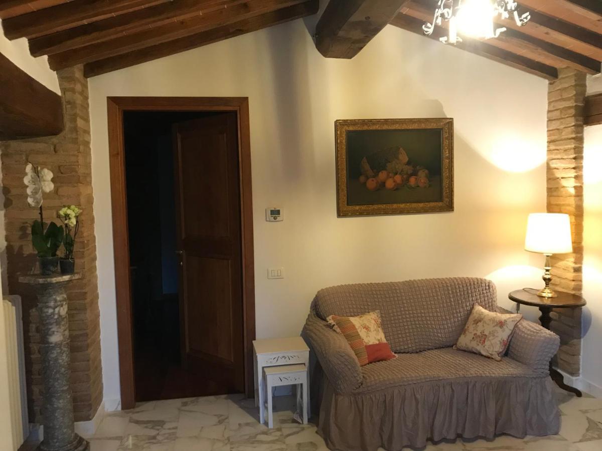 Appartement La Perla Tra Gli Ulivi à Sienne Extérieur photo